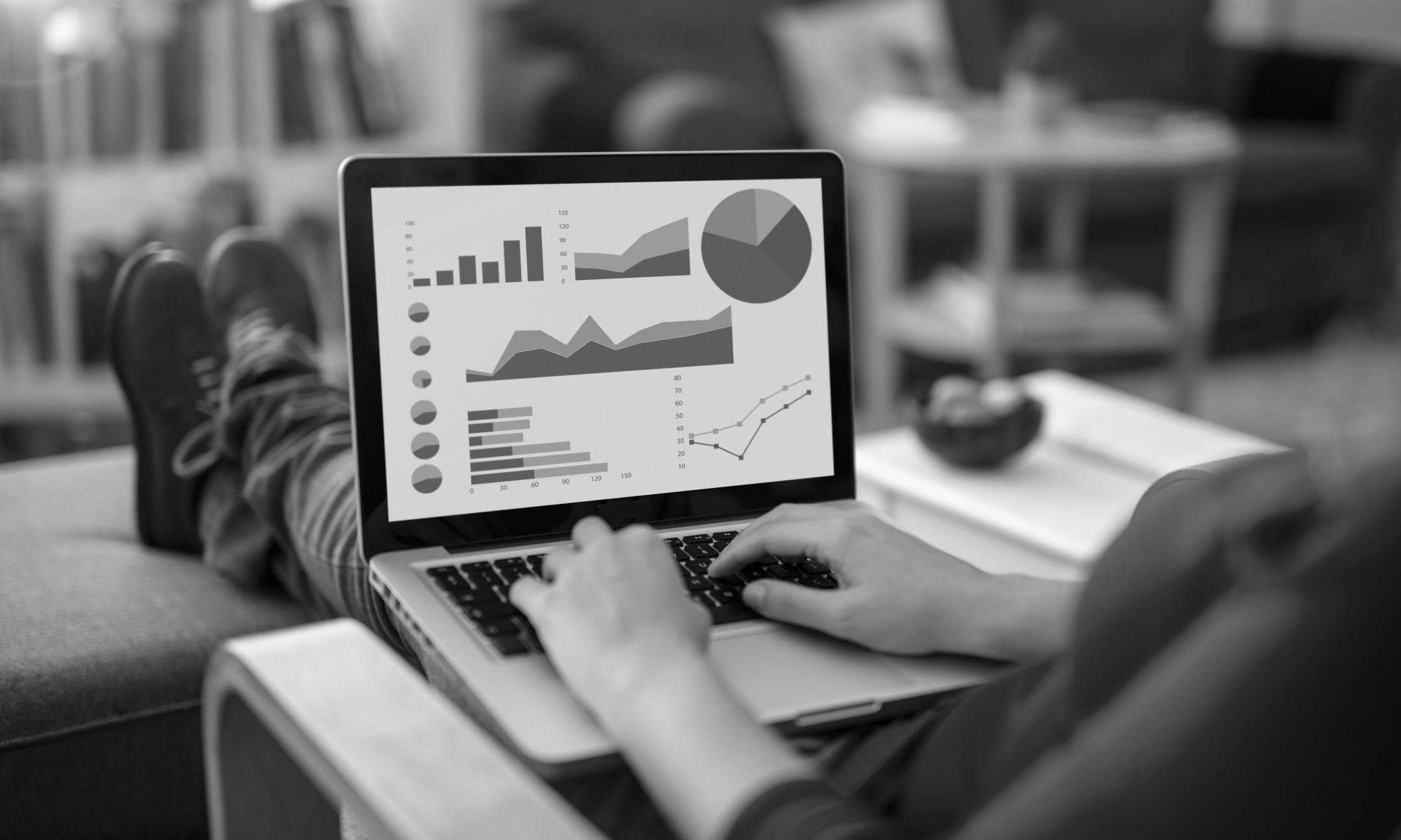 Team-Meeting zur Planung von Disaster-Recovery-Strategien